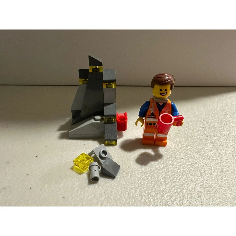 LEGO 30280 The Piece of Resistance Complete Emmet w/ Instructions LEGO Movie